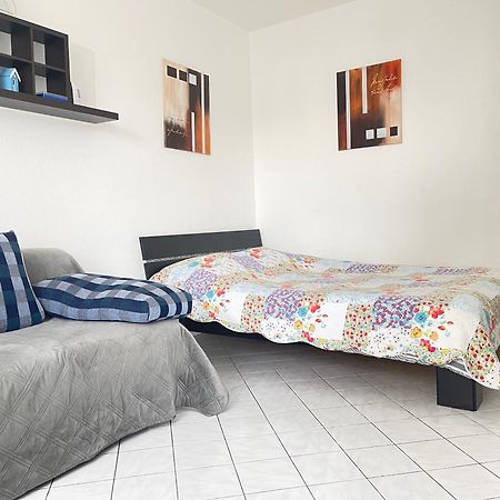 Cool Studio Saint Louis Vicino Stazione/Aereoporto Διαμέρισμα Εξωτερικό φωτογραφία