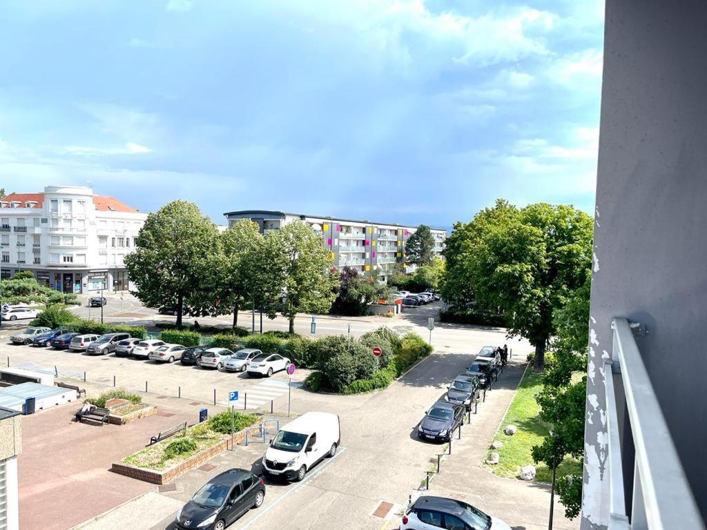 Cool Studio Saint Louis Vicino Stazione/Aereoporto Διαμέρισμα Εξωτερικό φωτογραφία