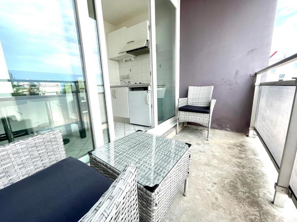 Cool Studio Saint Louis Vicino Stazione/Aereoporto Διαμέρισμα Εξωτερικό φωτογραφία