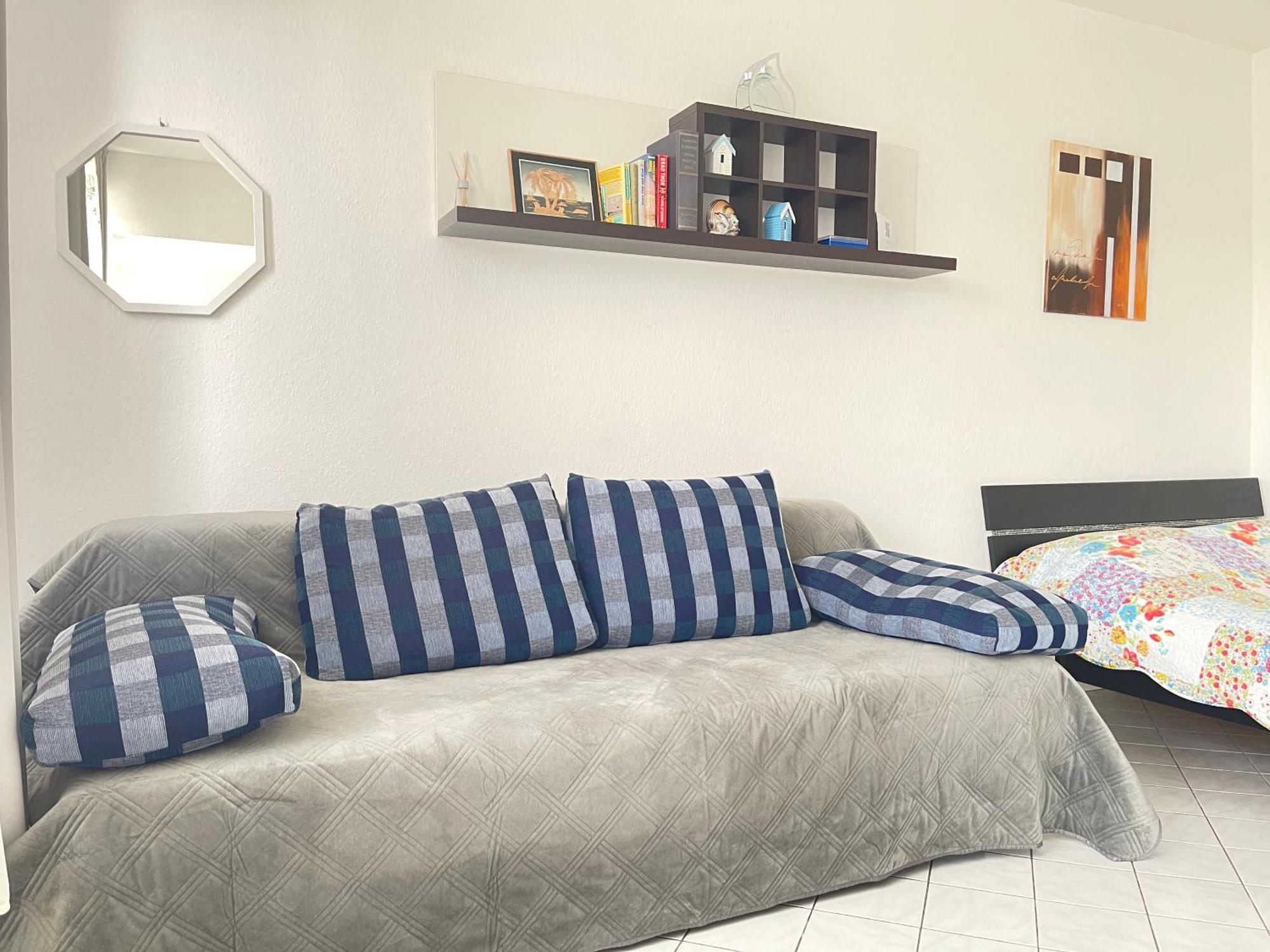 Cool Studio Saint Louis Vicino Stazione/Aereoporto Διαμέρισμα Εξωτερικό φωτογραφία
